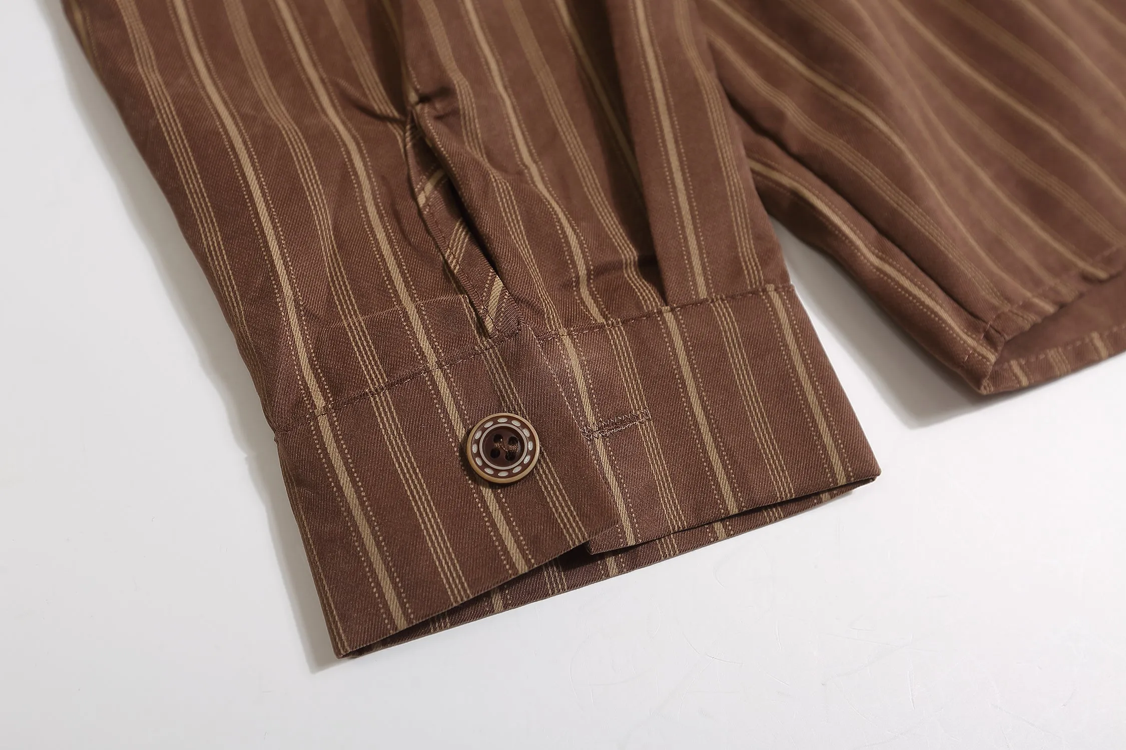 Faire Echo Retro Hip-Hop Stripe Shirt