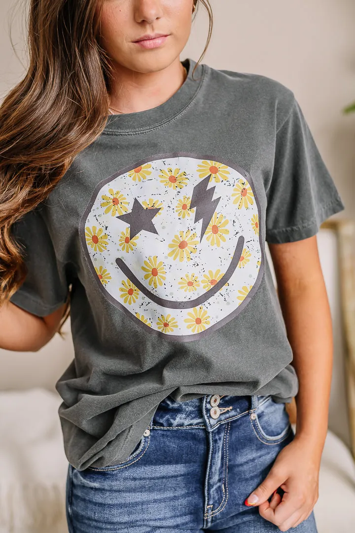 She's A Daisy Smiley Face Graphic Tee