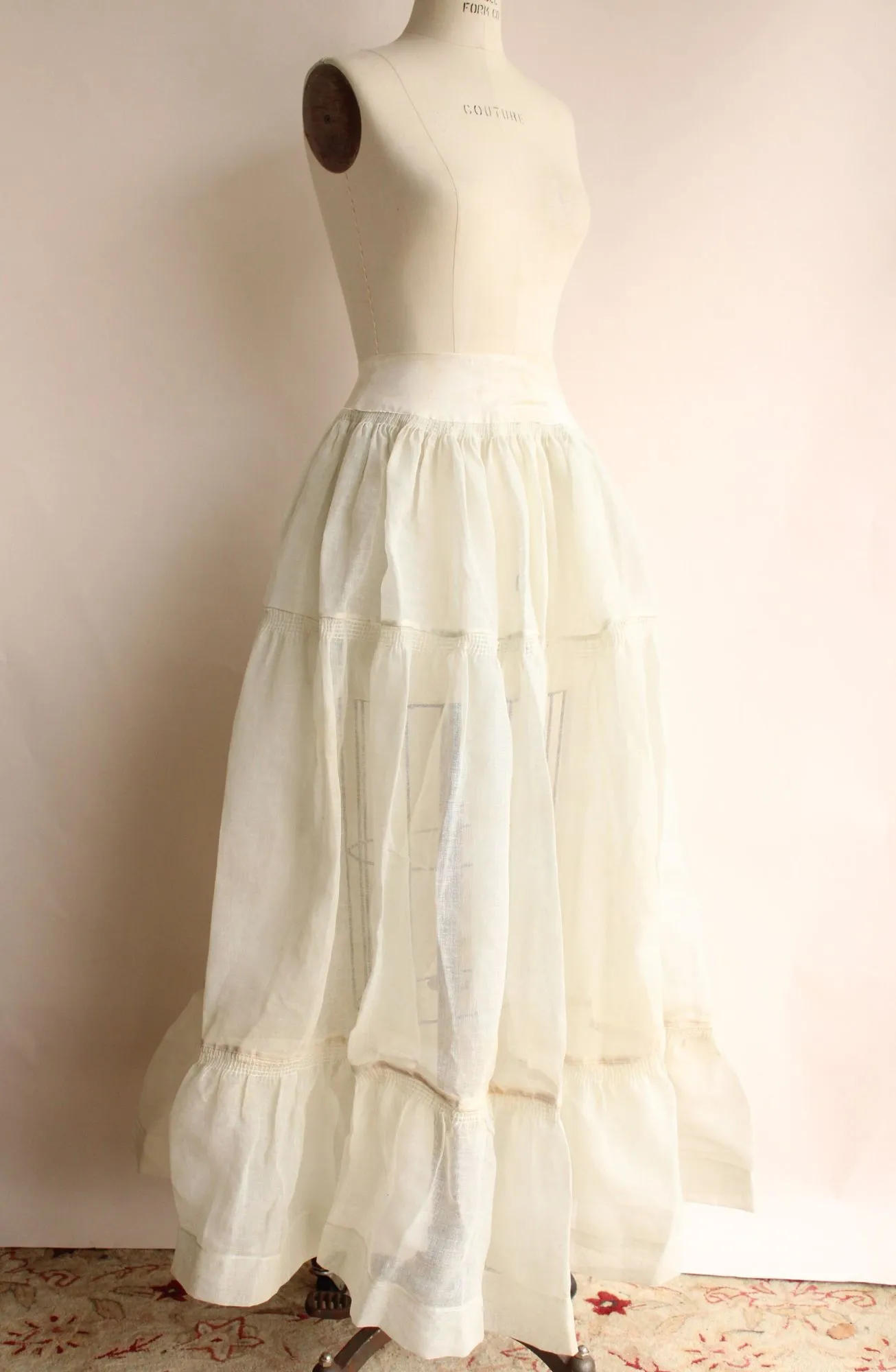 Vintage 1940s 1950s Winter White Gauze Pleated Crinoline
