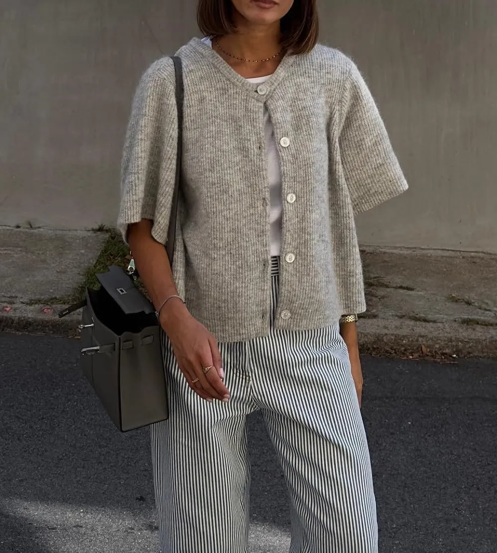 Women Casual Button Down Knit Cardigan Short Sleeve Round Neck Lightweight Crop Top Y2k Loose Sweater Cardigans