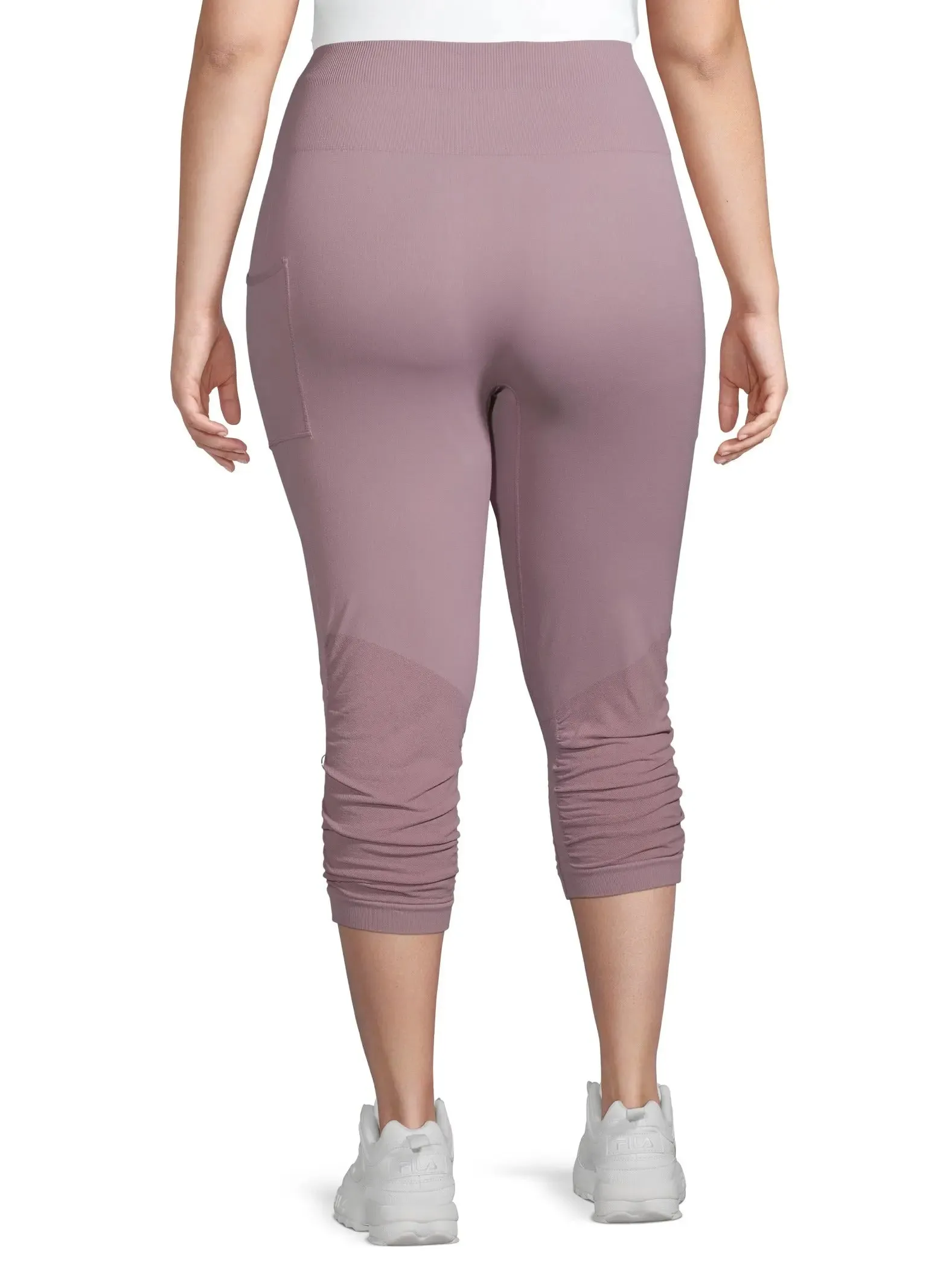 Women's plus size capri pants in multiple colors